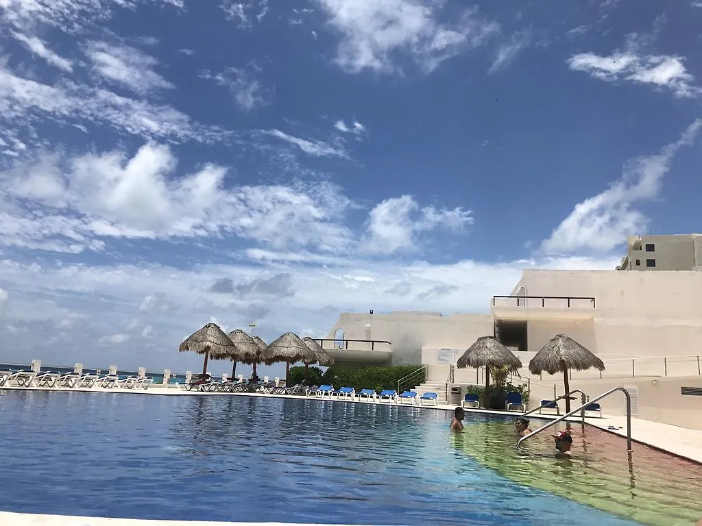 アパート Suites Mantarraya Villas Marlin